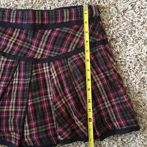 NWT Fun, Flirty Plaid Skirt, Size 6